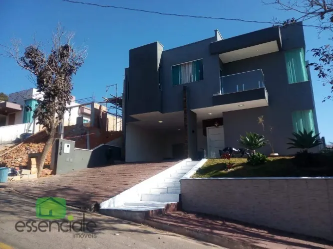 Casa no Condomínio Ouro Verde Betim/MG 3 suítes, piscina ,