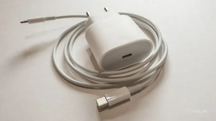 Carregador ORIGINAL com cabo de iPhone 20w