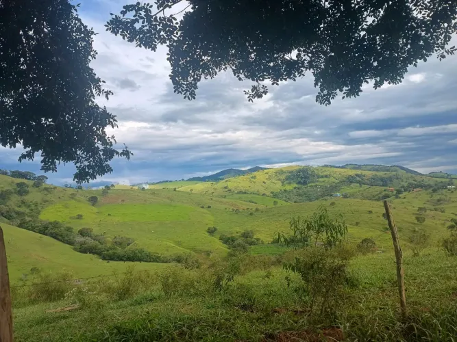 Procuro terreno para comprar entre são Lourenço e Carmo de minas terreno rural tbm serve 