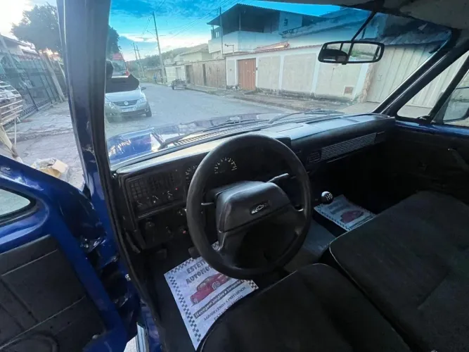 Chevrolet D-20 S / Luxe 3.9/4.0 Diesel 1993