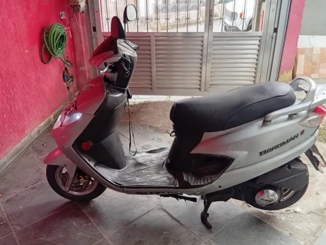 Suzuki burgman 125