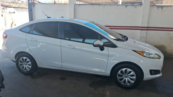 Ford Fiesta Sedan 1.6 16V Flex Aut. 2014