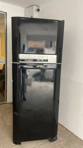 Geladeira semi nova