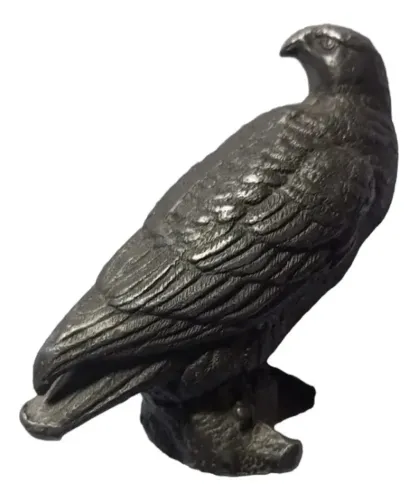 Estátua Escultura De Águia / Falcão Em Petit Estanho 9x7x4cm (Usado)