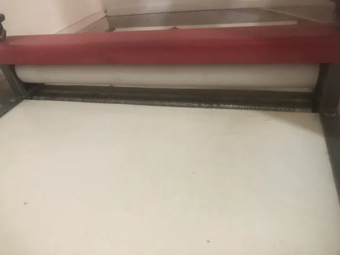 Máquina de corte e vinco
