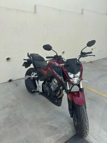 Honda CB300 Twister 2025