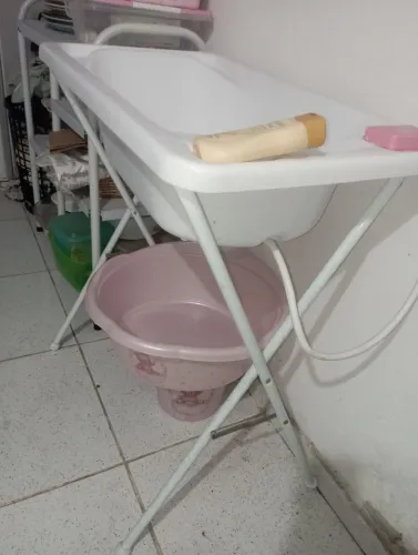 Vendo banheira com suporte