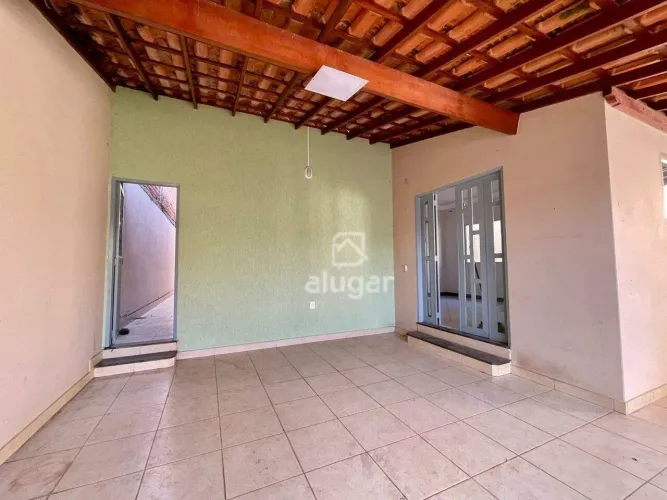 Casa à venda, 3 quartos, 1 suíte, 2 vagas, Morada da Serra - Montes Claros/MG - R$ 550.000