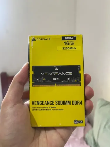 Memória DDR4 16GB 3200MHz - Corsair