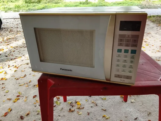 Micro-ondas Panasonic 30 litros funcionando perfeitamente ac cartão