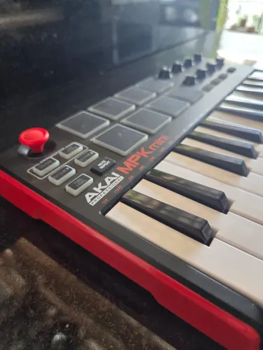 Mini Controlador Akai MK2