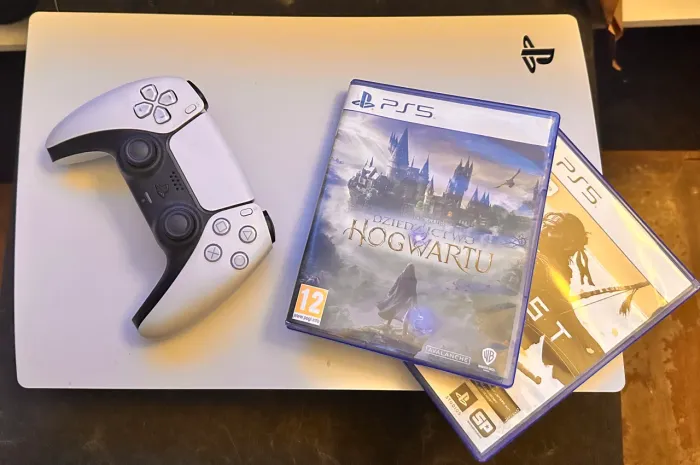 Vendo PS5 + 2 jogos e TV SAMSUNG 50? USADOS COMO NOVOS!