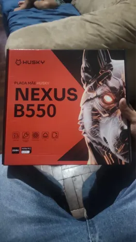 B550m husky nexus nunca usada cm garantia de 1 ano