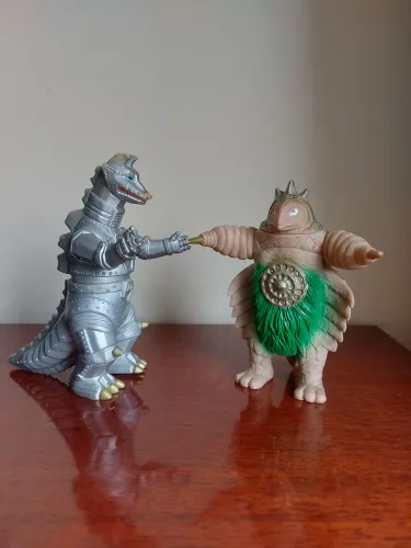 Lote Bonecos Antigos Anos 90 - Kaijus Mechagodzilla e Bemstar (17cm)