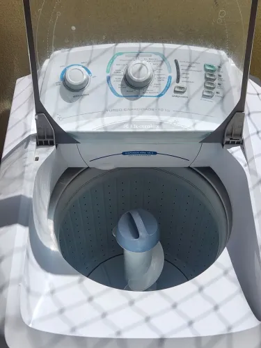 Maquina de lavar roupas eletrolux 10Kg