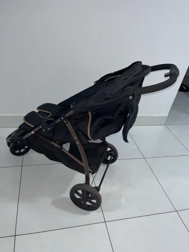 Carrinho de bebê galzerano