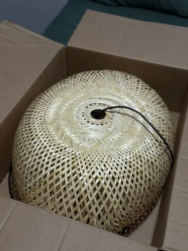 Pendente artesanal com lampada e fiação