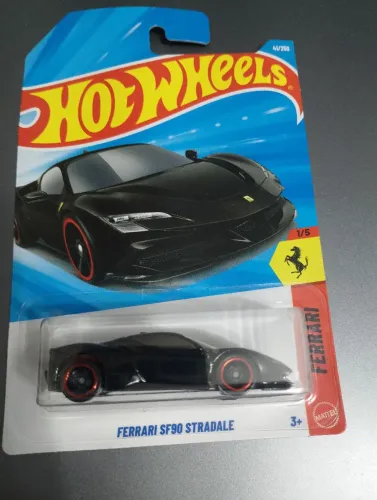 Miniatura HOT WHEELS FERRARI SF90 STRADALE - Escala 1:64