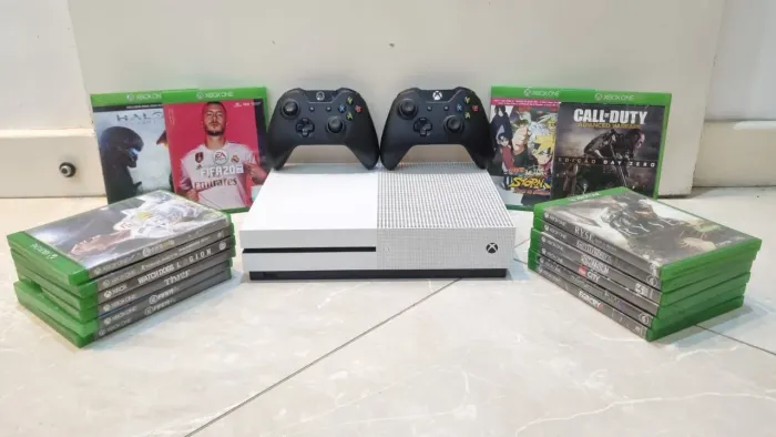 XBOX ONE S 1TB COM 16 JOGOS COMPLETO!