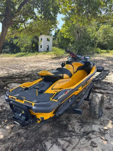 Jet Ski Sea-Doo RXT-X 300 HP |