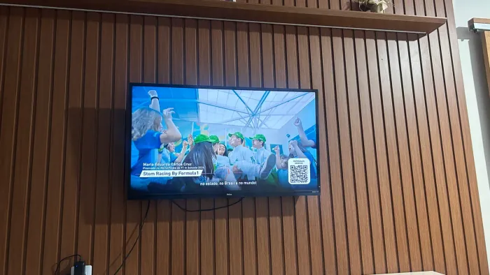 Vendo tv 43 polegadas smart