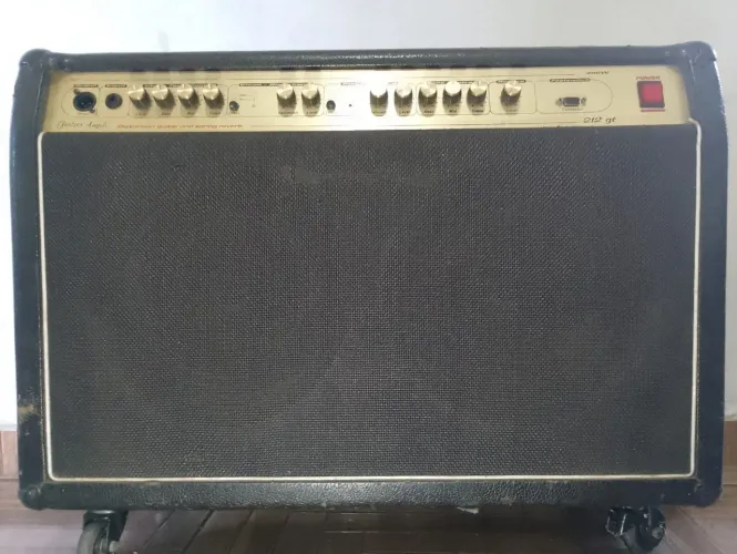 Amplificador Warm Music 212 GT (São Paulo e cidades próximas)