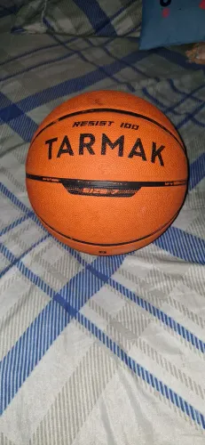 Bola de basquete tarmak