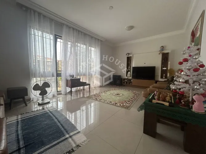 Ótima Casa à venda na Vila São João em Limeira-SP