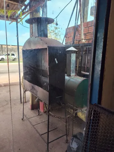 Vendo churrasqueira para espetinho