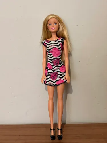 Boneca Barbie Fashionista - Mattel