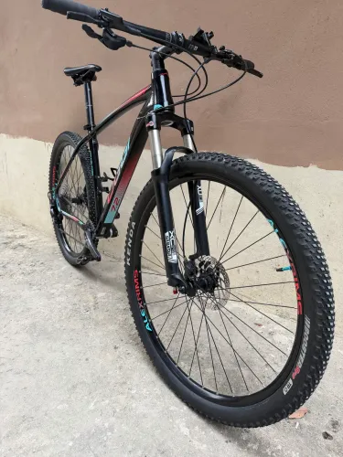 Bicicleta Oggi 7.2 29er Boost