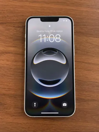 iPhone 16e