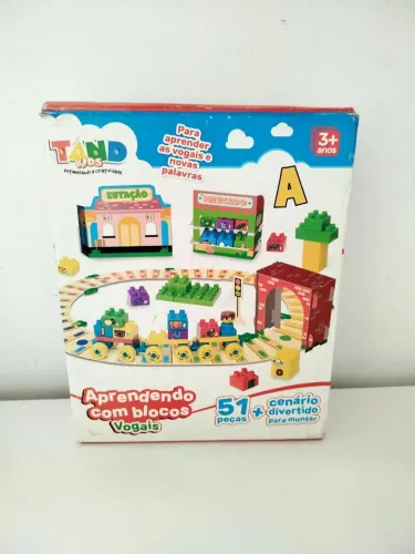 Tand Kids Aprendendo com blocos vogais
