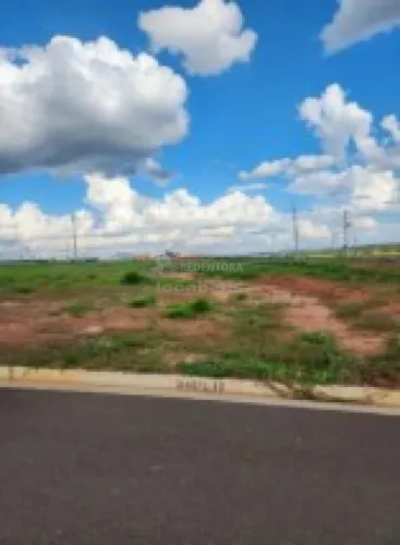 Ótimo Terreno em Condomínio para Venda com 253m² - Eplenum Tresor