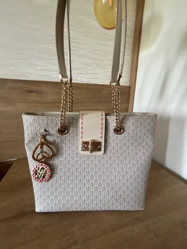 Bolsa Víctor Hugo Linda