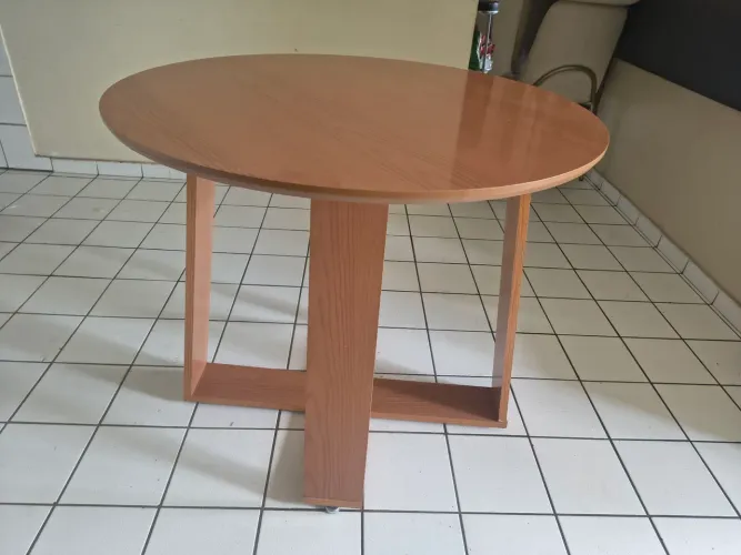 Mesa de Jantar em Excelente Estado
