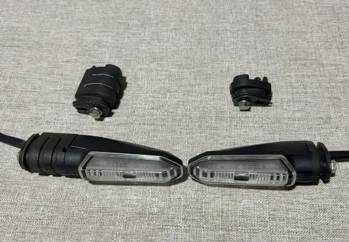 Piscas Honda Cb300f Twister 2023 - Original