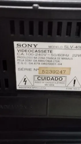 VÍDEO CASSETE SONY- MODELO: SLV-40BR- c/ defeito