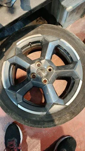 Roda 4x100 com pneu aro 16
