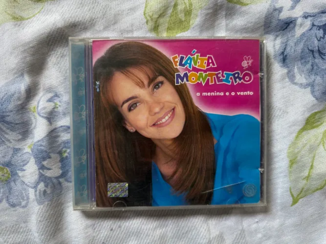 CD: Flávia Monteiro - A Menina e o Vento