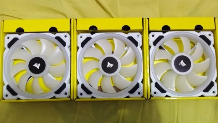 Corsair lighting Node NOVO e Coolers