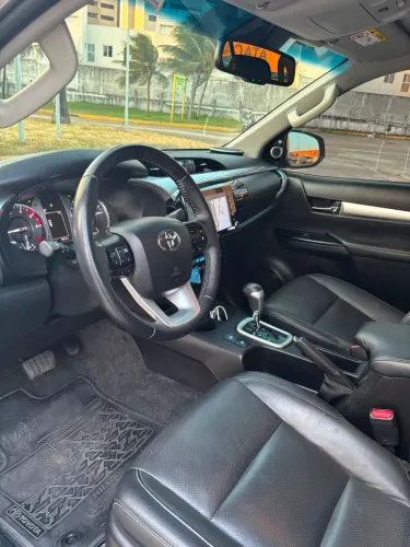 Toyota Hilux CD SRX 4X4 2.8 TDI 16V Diesel Aut. 2021