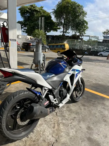 Cbr 250r a venda
