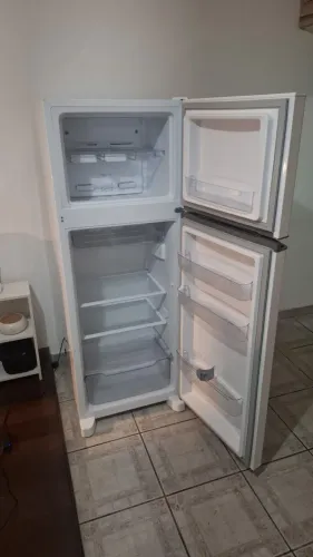 Geladeira/Refrigerador consul 333 litros kova com garantia