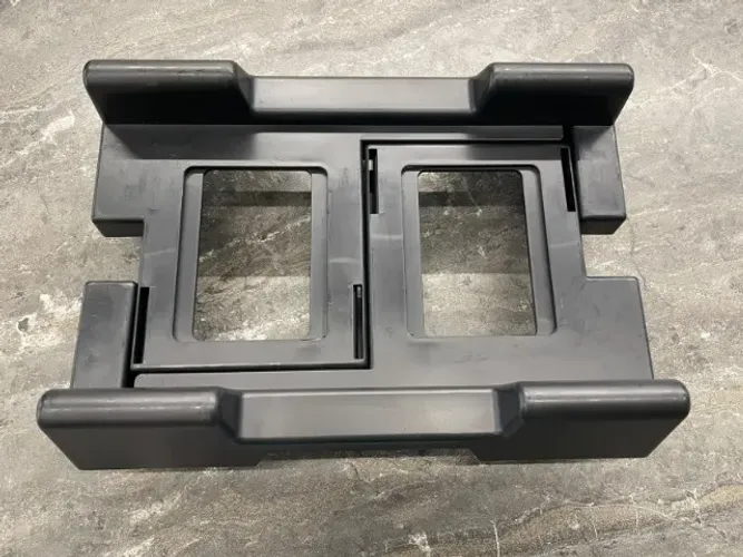 Suporte para Nobreak e CPU com Rodinhas (Ajustável)