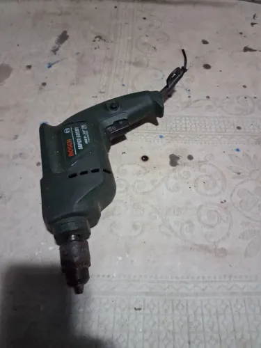 Furadeira Bosch. Nao esta funcionando. Não sei o defeito 