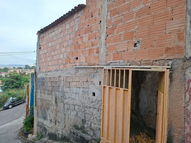Vendo casa no bairro Minas Caixa