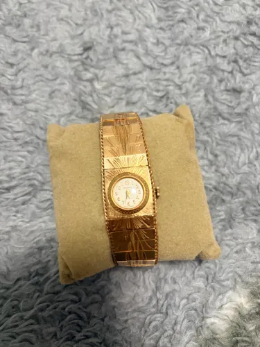 Relógio Mondaine Em Ouro 720 - 24.2 Gr