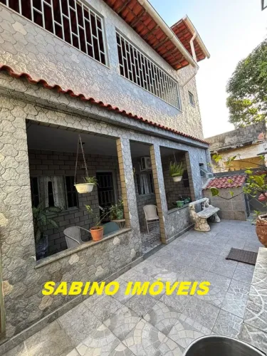 TRINDADE - CASA 2 QTS/SUÍTE/TERRAÇO - SABINO IMÓVEIS