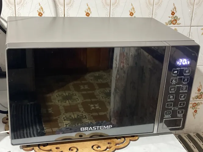 Microondas Brastemp BMS20ARANA de 20 litros ( Usado ) 127 volts